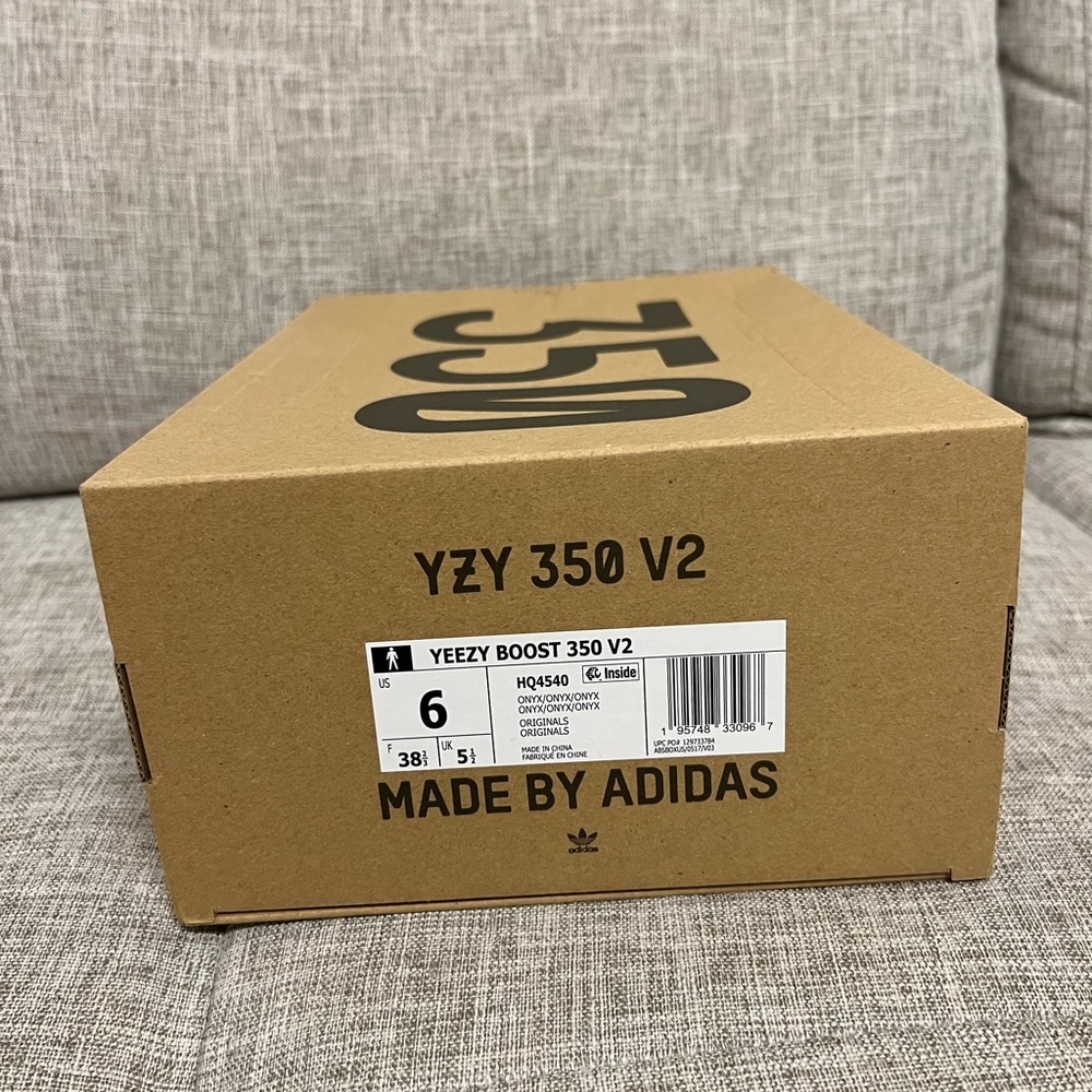 Yeezy box size 6 women’s